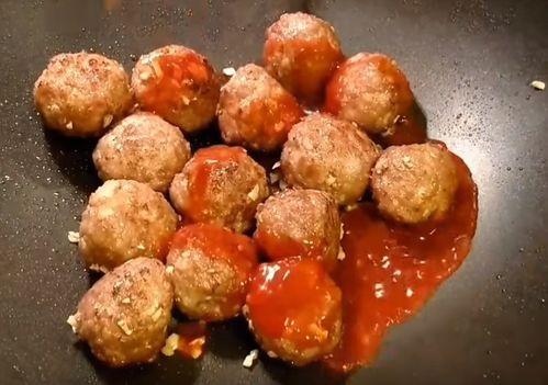 药瓜装肉丸烧熟吃,传统美食新演绎