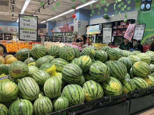 无锡别车吃瓜,吃瓜群众围观下的社会现象解析